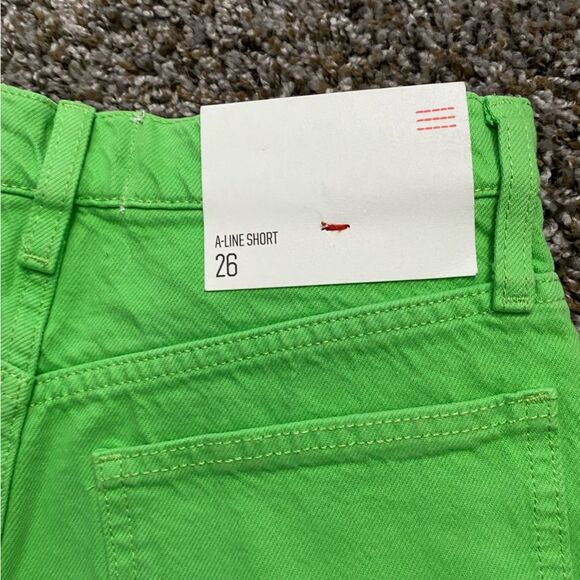 BDG Chewed A-Line High Rise Denim Shorts Size 26 NWT Neon Green - Picture 6 of 7